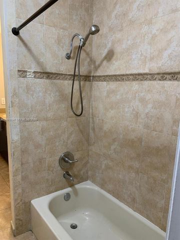 3932 NW 87th Ave 3932, Sunrise, FL 33351