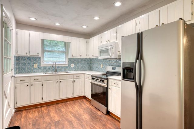 723 Bugscuffle Road, Hiawassee, GA 30546