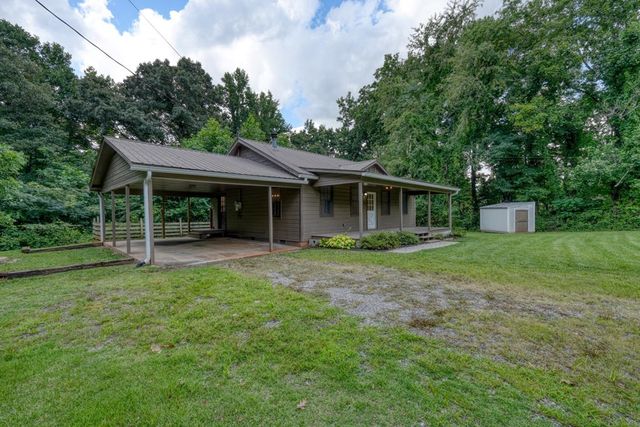 723 Bugscuffle Road, Hiawassee, GA 30546