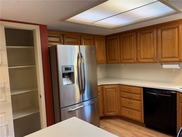 1302 N Flamingo Road, Rogers, AR 72756