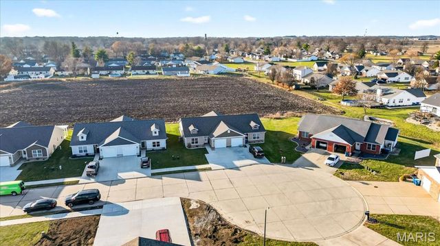 70 Marker Drive A, Highland, IL 62249