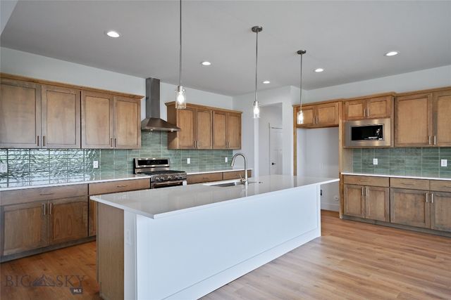1513 Gunslinger Lane, Belgrade, MT 59714