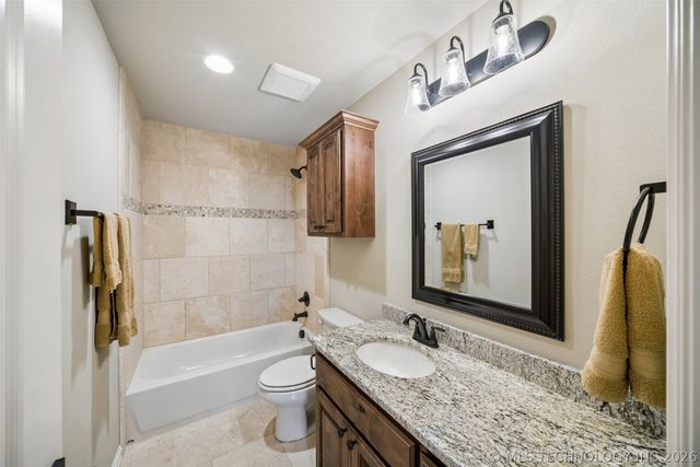 4235 S 168th Avenue E, Tulsa, OK 74134