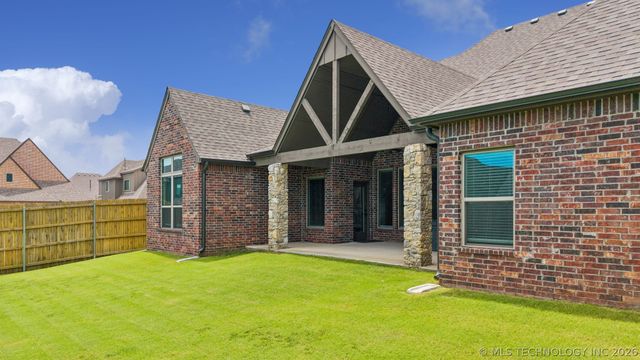 4235 S 168th Avenue E, Tulsa, OK 74134