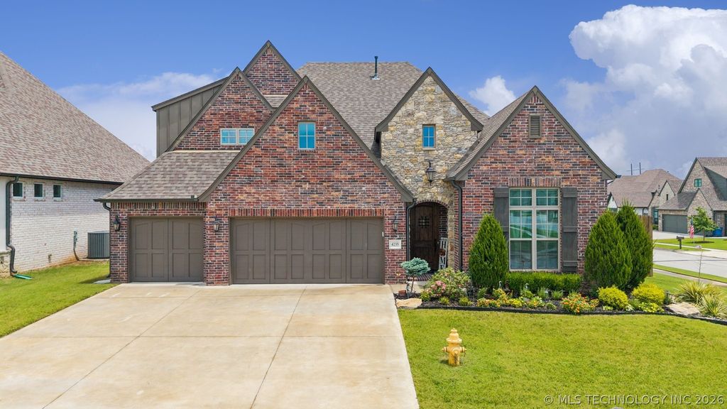 4235 S 168th Avenue E, Tulsa, OK 74134