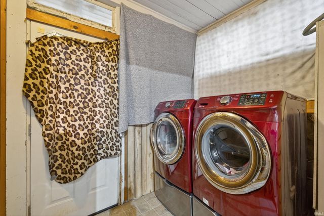 607 & 611 W Warren Street, Mitchell, IN 47446