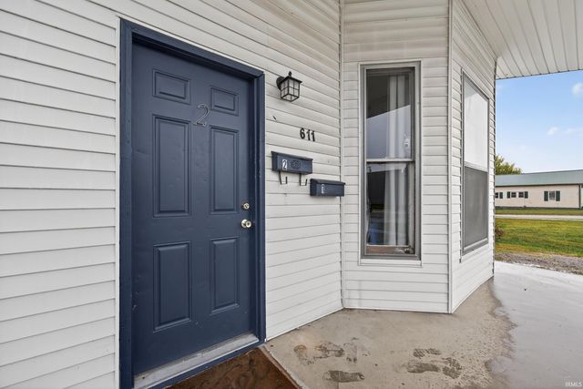 607 & 611 W Warren Street, Mitchell, IN 47446