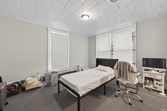 607 & 611 W Warren Street, Mitchell, IN 47446