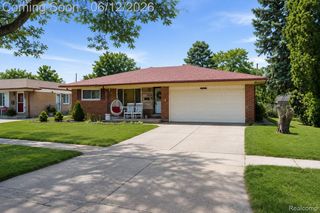 32808 Wareham Court, Warren, MI 48092