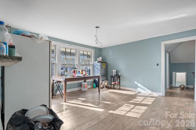 1101 College Avenue SW, Lenoir, NC 28645