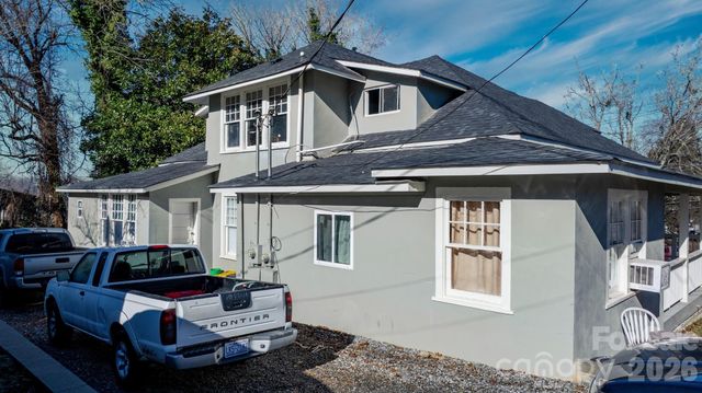 1101 College Avenue SW, Lenoir, NC 28645