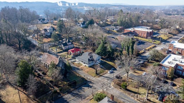 1101 College Avenue SW, Lenoir, NC 28645