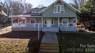 1101 College Avenue SW, Lenoir, NC 28645