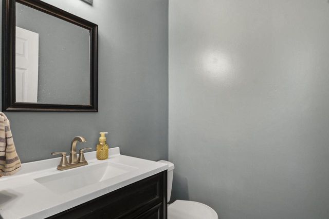 1551 Ivory Drive, Sun Prairie, WI 53590