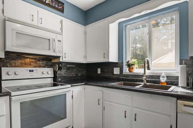 1551 Ivory Drive, Sun Prairie, WI 53590