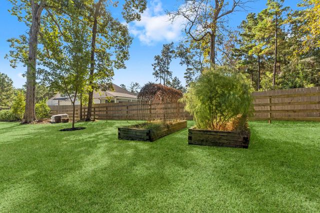 108 Port Au Prince Court, Montgomery, TX 77316