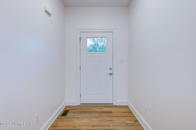 4406 Stone Wynde Dr, Louisville, KY 40272