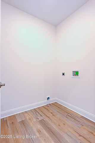 4406 Stone Wynde Dr, Louisville, KY 40272