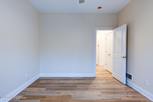 4406 Stone Wynde Dr, Louisville, KY 40272