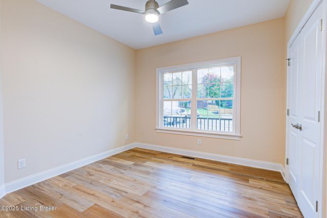 4406 Stone Wynde Dr, Louisville, KY 40272