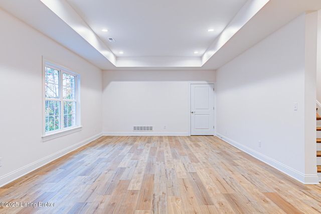 4406 Stone Wynde Dr, Louisville, KY 40272