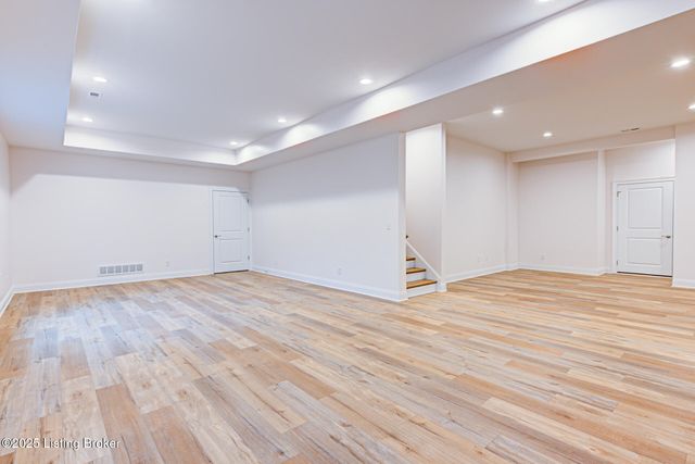 4406 Stone Wynde Dr, Louisville, KY 40272