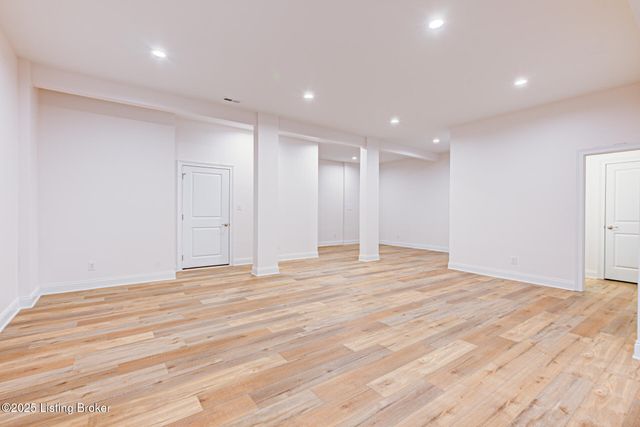 4406 Stone Wynde Dr, Louisville, KY 40272