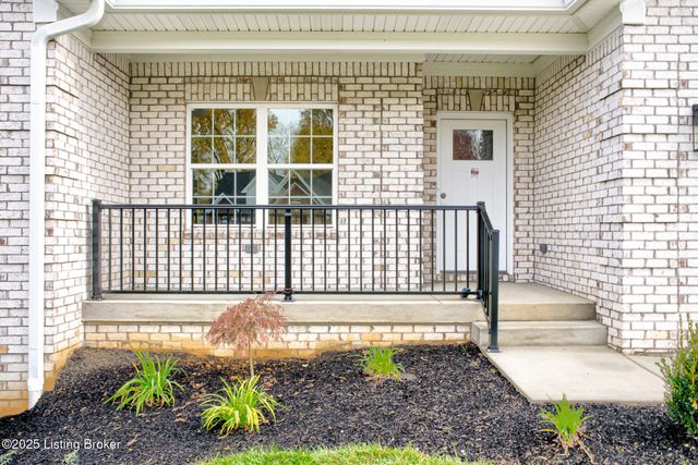 4406 Stone Wynde Dr, Louisville, KY 40272