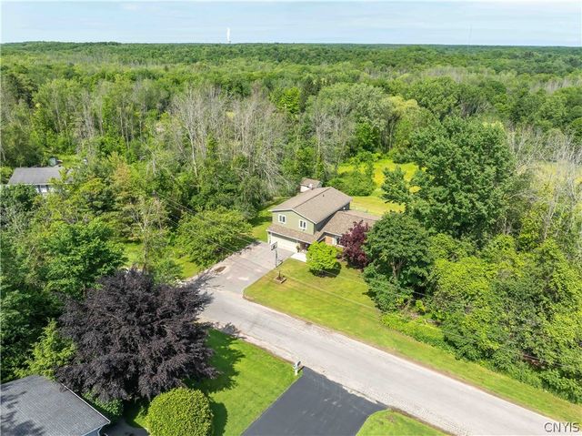 64 Hillcrest Drive, Minetto, NY 13126