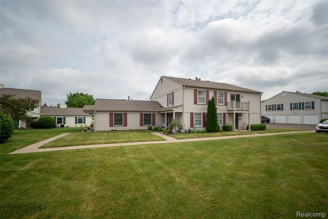 2978 Elmwood Court, Lake Orion Village, MI 48360