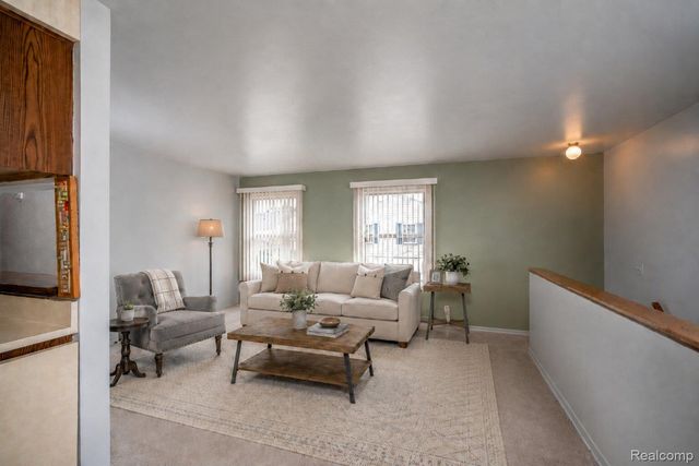 2978 Elmwood Court, Lake Orion Village, MI 48360