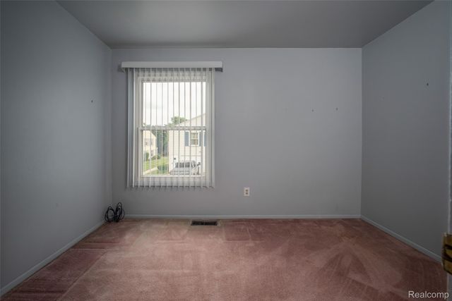 2978 Elmwood Court, Lake Orion Village, MI 48360