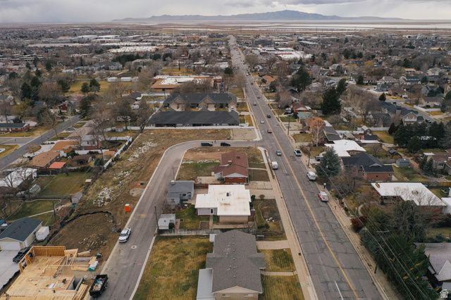 380 E 400 N, Centerville, UT 84014