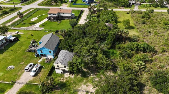 4603 Swan Street, Hitchcock, TX 77563