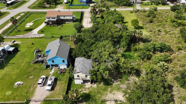4603 Swan Street, Hitchcock, TX 77563