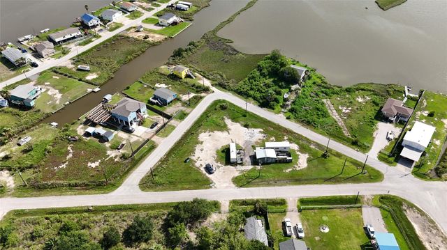 4603 Swan Street, Hitchcock, TX 77563