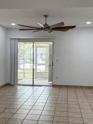 7522 HOLLOWELL DRIVE, Tampa, FL 33615