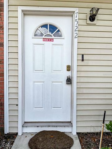 7522 HOLLOWELL DRIVE, Tampa, FL 33615