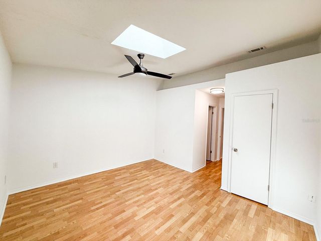 7522 HOLLOWELL DRIVE, Tampa, FL 33615