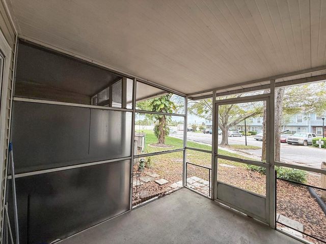 7522 HOLLOWELL DRIVE, Tampa, FL 33615