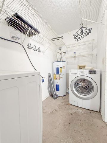 7522 HOLLOWELL DRIVE, Tampa, FL 33615