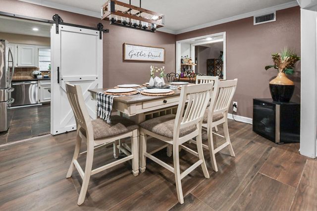 4505 Country Club View, Baytown, TX 77521