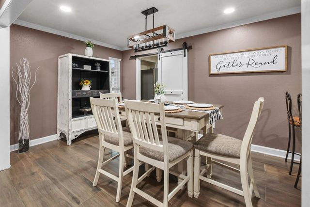 4505 Country Club View, Baytown, TX 77521