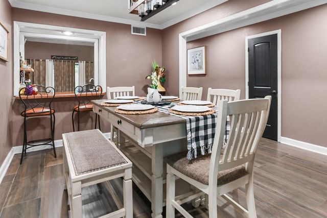 4505 Country Club View, Baytown, TX 77521