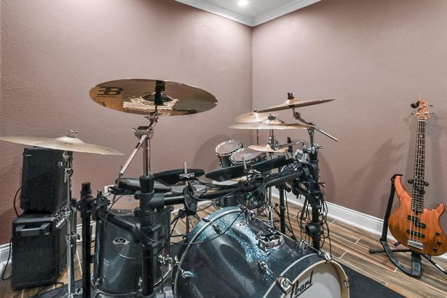 4505 Country Club View, Baytown, TX 77521