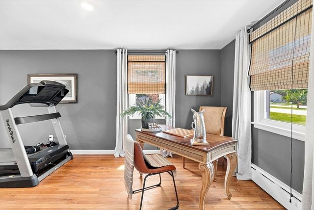 807 N Eastern Ave, Fall River, MA 02720