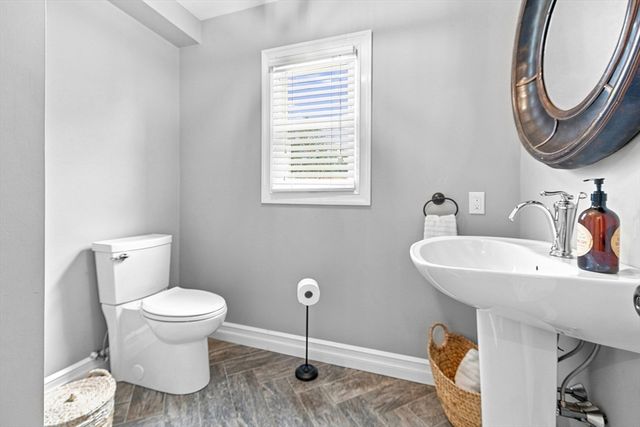 807 N Eastern Ave, Fall River, MA 02720