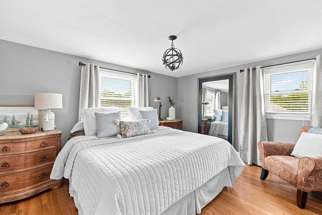 807 N Eastern Ave, Fall River, MA 02720