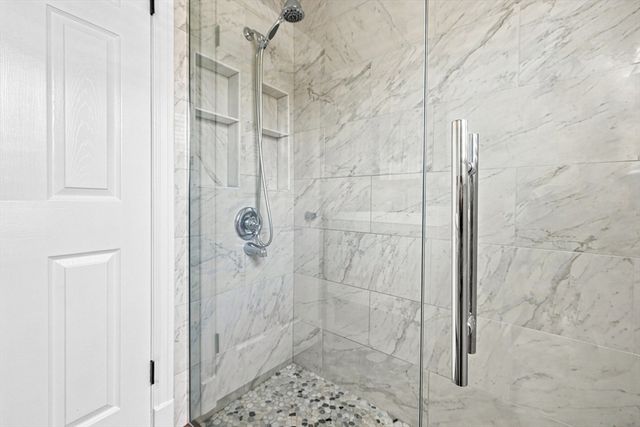 807 N Eastern Ave, Fall River, MA 02720