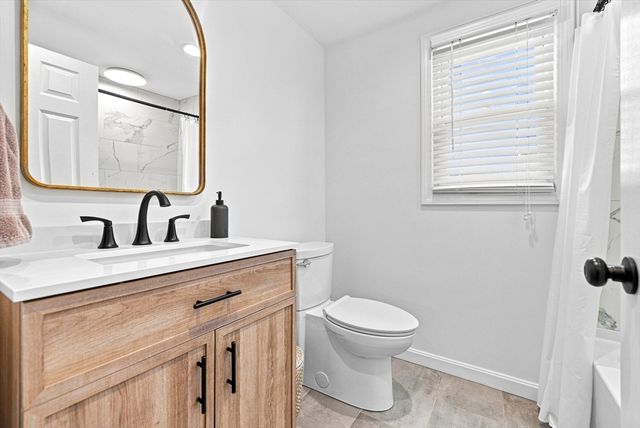807 N Eastern Ave, Fall River, MA 02720
